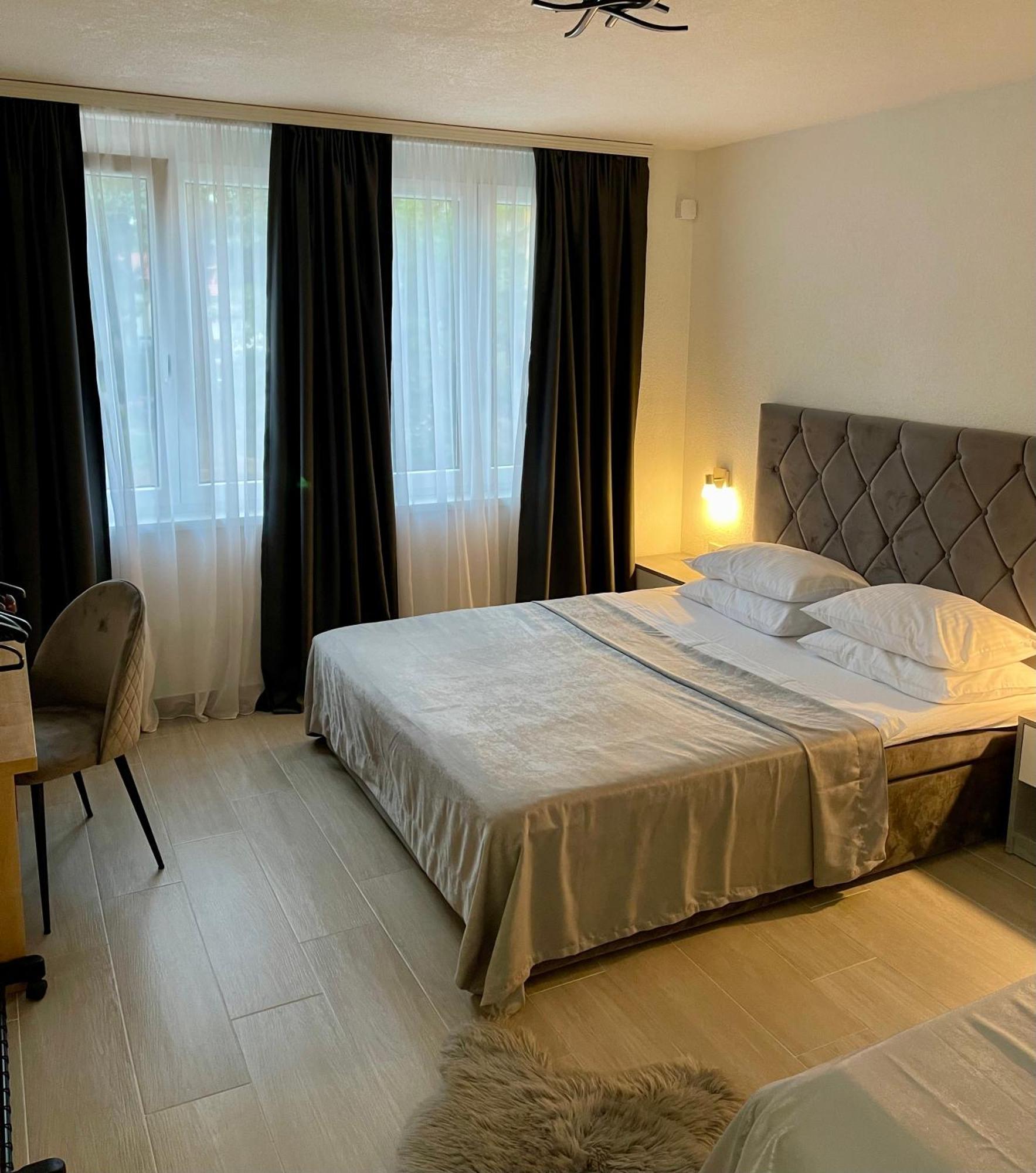 Anet Apartman Visoko Eksteriør bilde